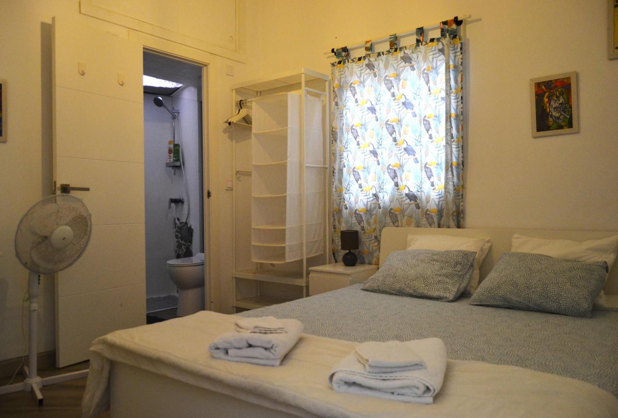 Room With Private Bathroom - Vivienda Vacacional Out Of Blue Санта-Круз-де-ла-Пальма Экстерьер фото