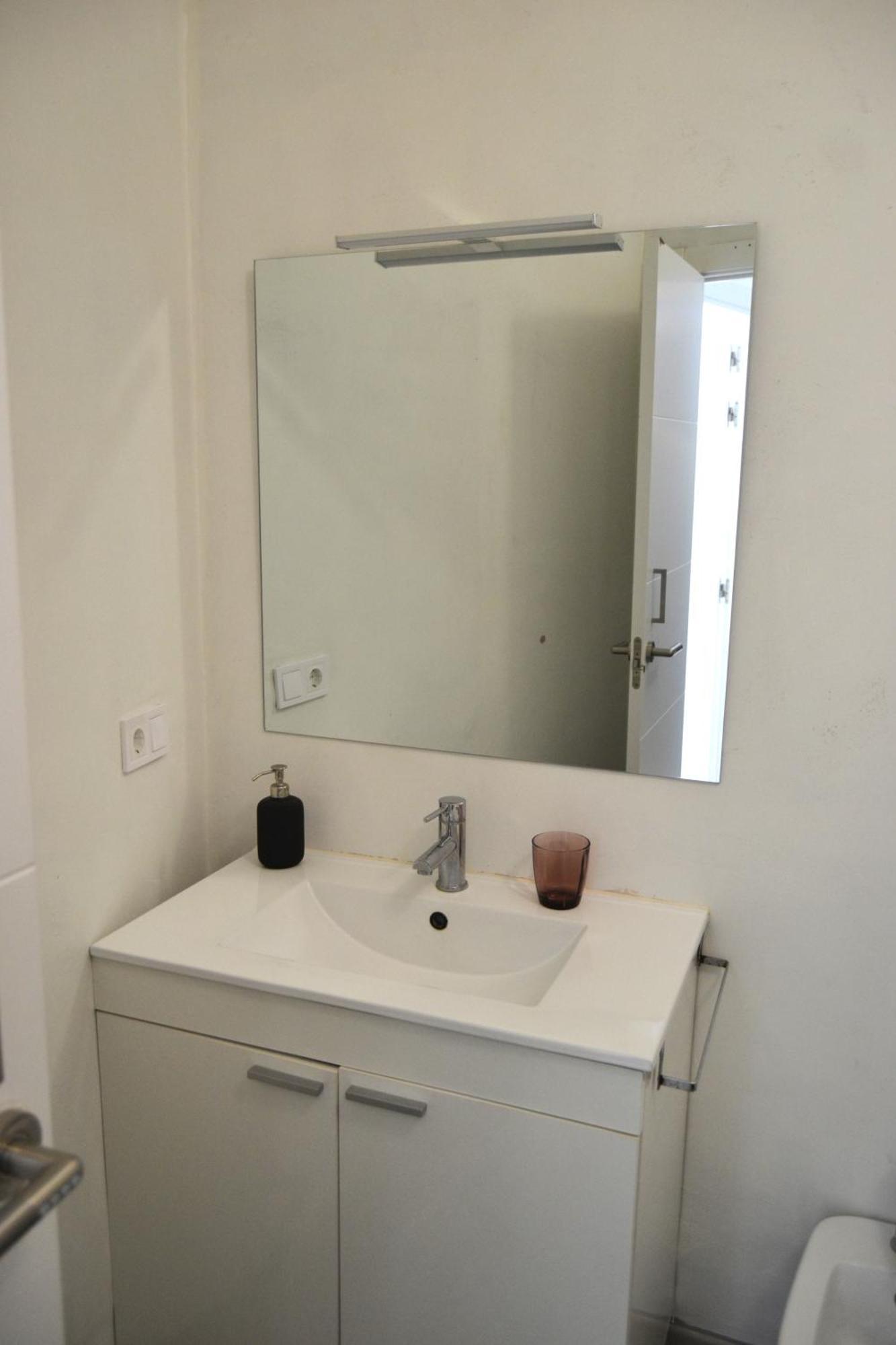 Room With Private Bathroom - Vivienda Vacacional Out Of Blue Санта-Круз-де-ла-Пальма Экстерьер фото